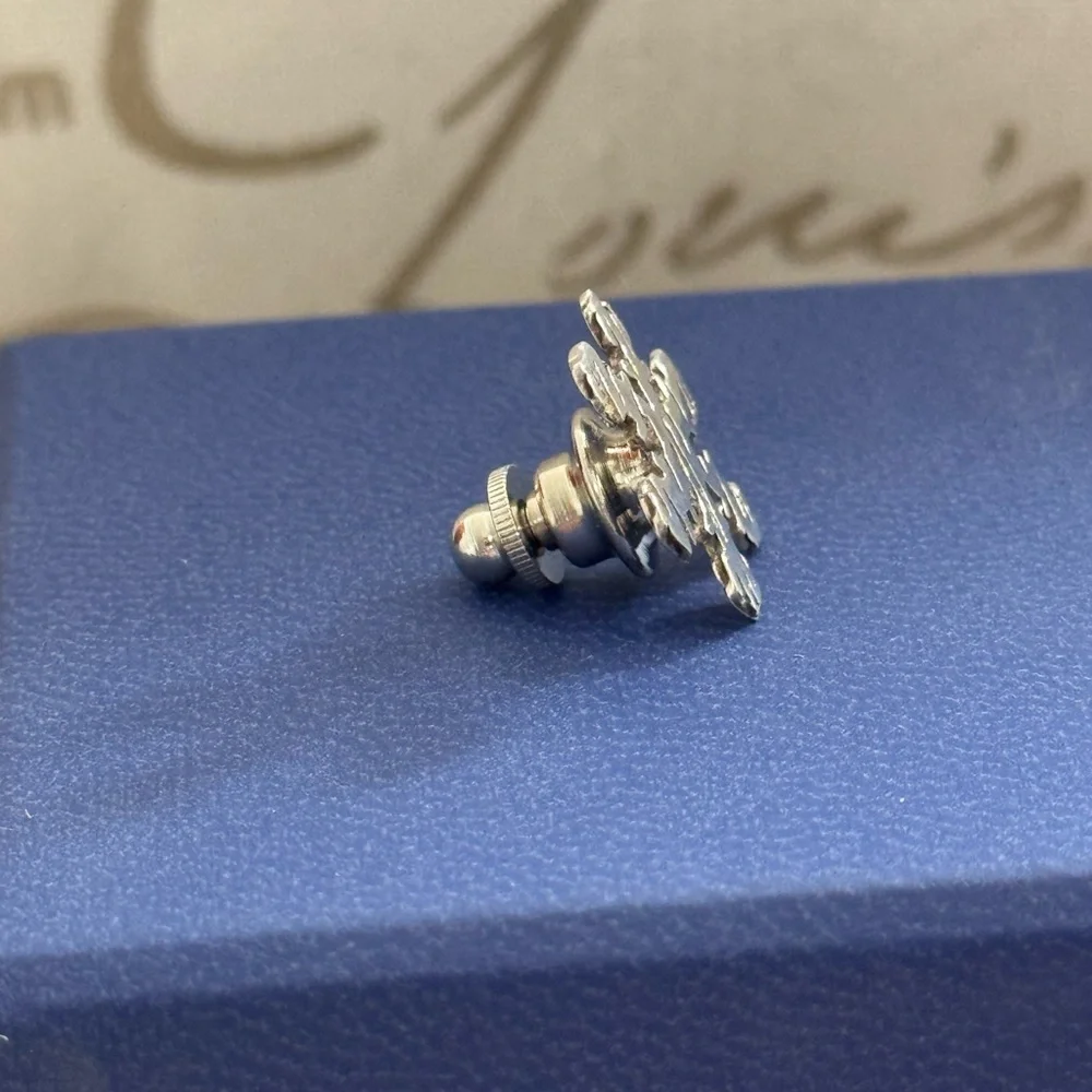 John Hardy .925 Sterling Silver Snowflake Pin / Tie Tac